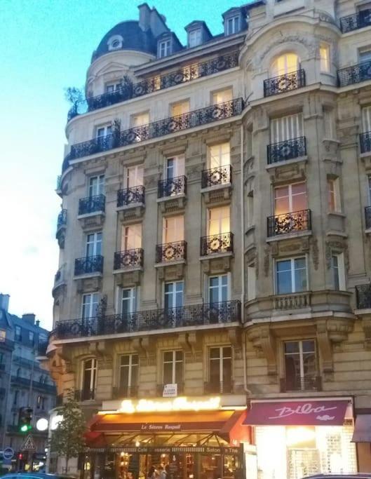 Small Luxurious Room In The Heart Of Saint Germain パリ エクステリア 写真